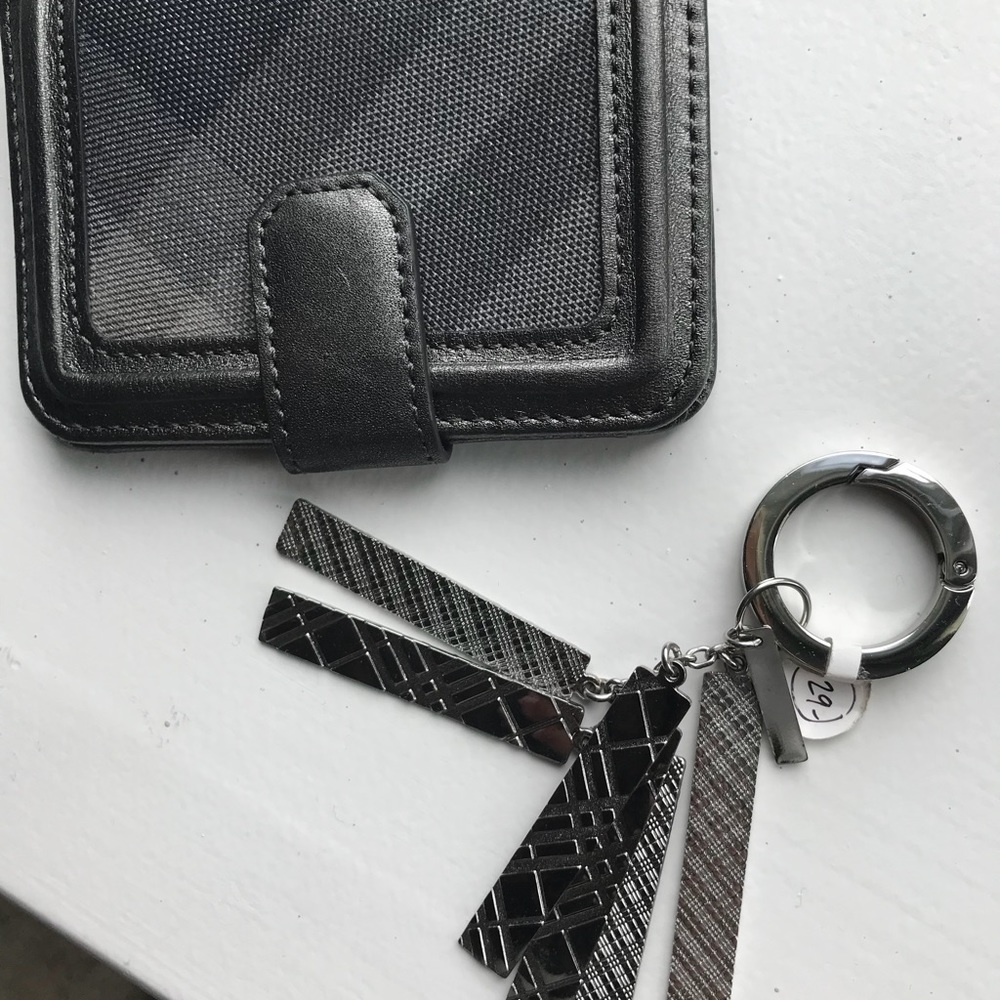 Burberry wallet and keychain